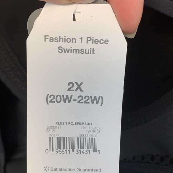 Time and Tru one piece black swimsuit sz 2X - Picture 3 of 6
